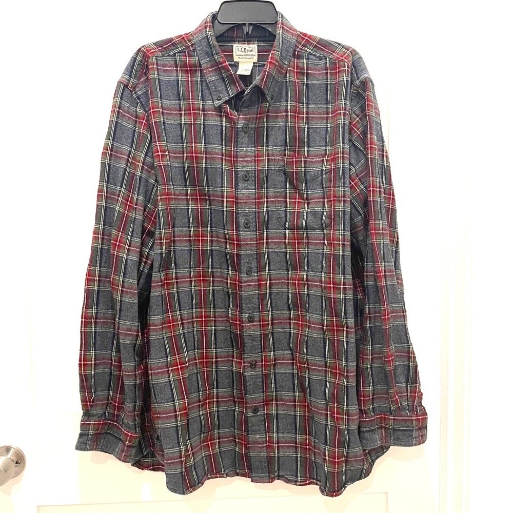 LL Bean XLT  Mens Red Grey Plaid Long Sleeve Button Flannel Shirt Medium Weight